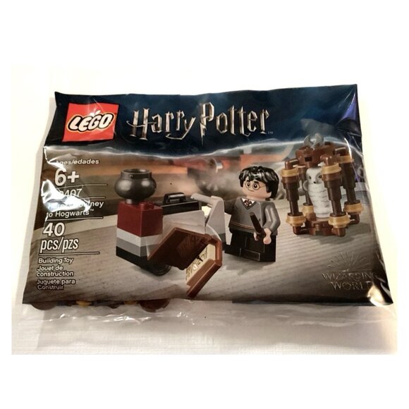 LEGO Harry Potter: Harry's Journey to Hogwarts (30407) - Picture 2 of 3